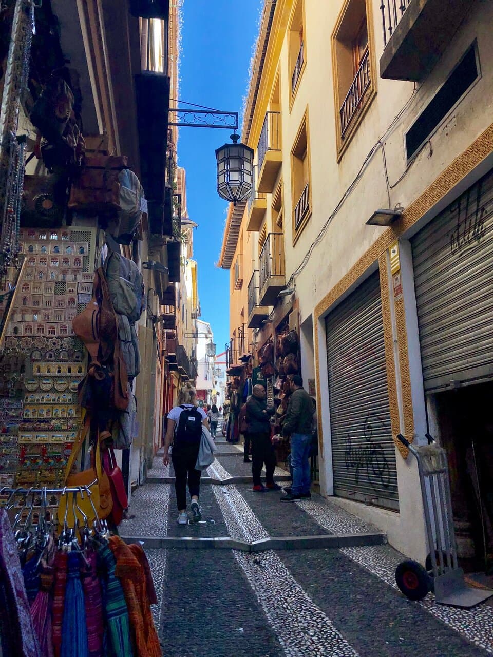 Calle Elvira is a popular, lively spot with lots of tapas bars, cafes, aromatic Arab tea houses and shops. 