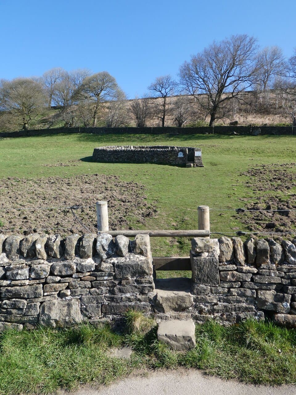 Riley Graves, Eyam: the graveyard, entered by a stile