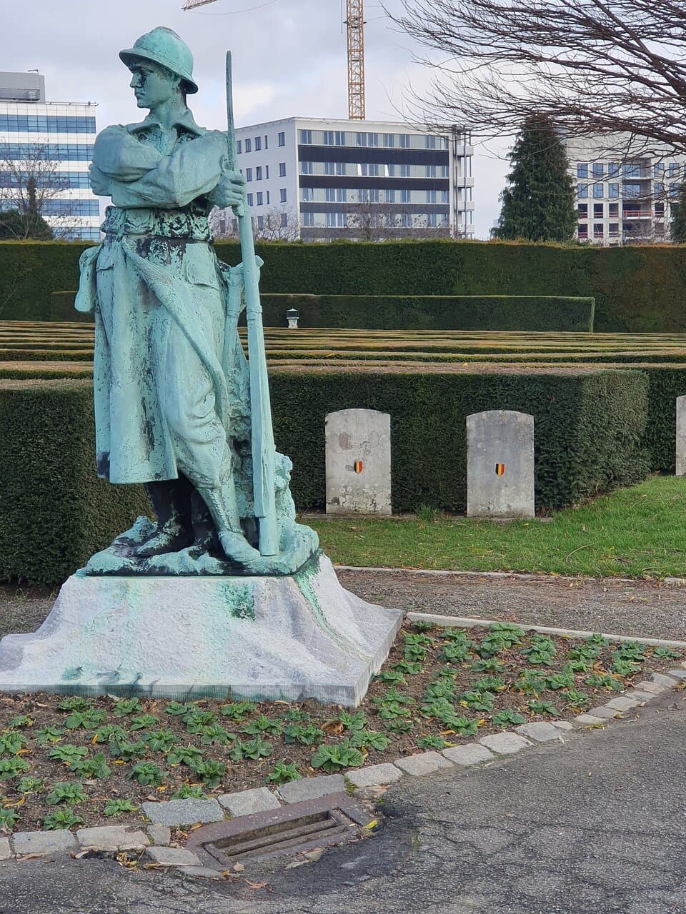 Visit the Cimetière d'Ixelles