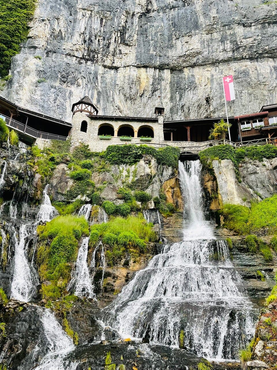 St. Beatus Caves