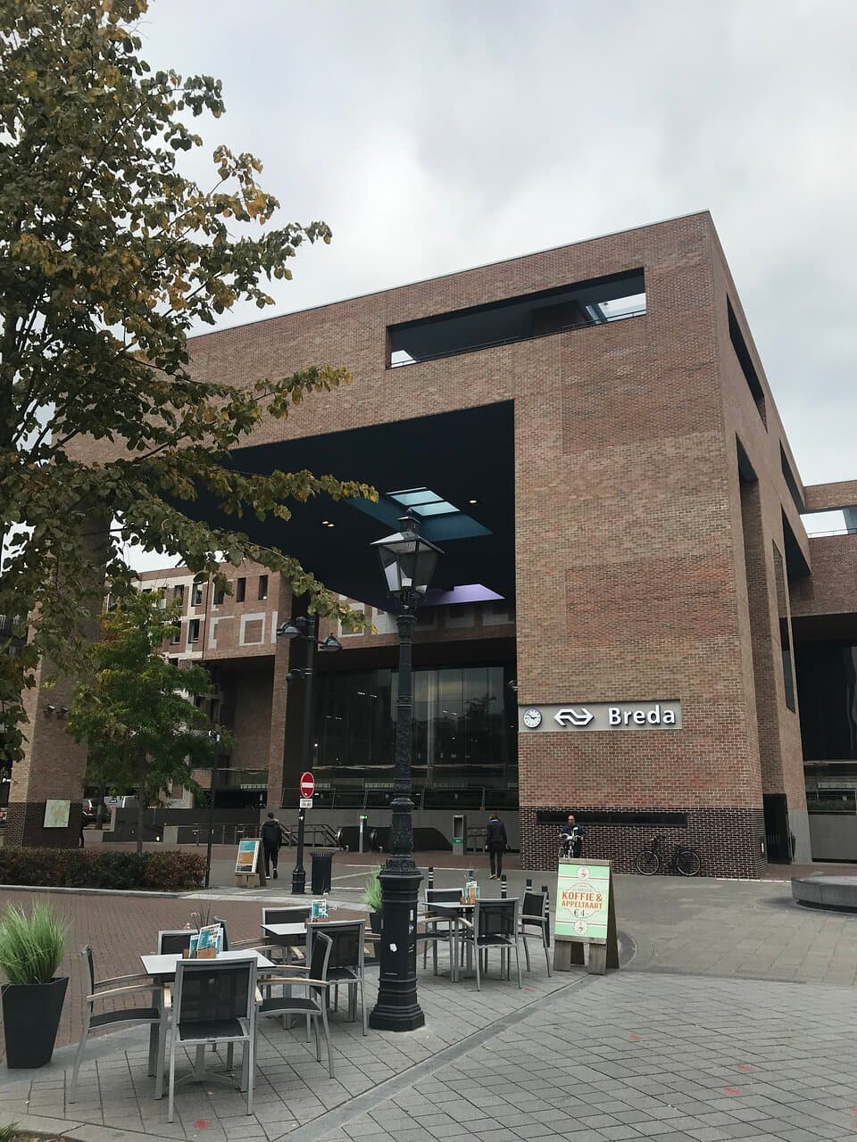 train station of Breda