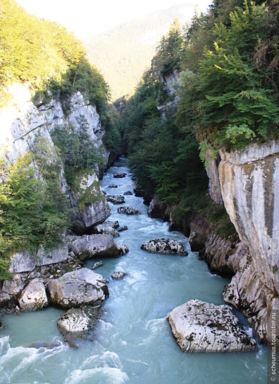 So brav sieht das Wasser in der Schlucht nicht immer aus.