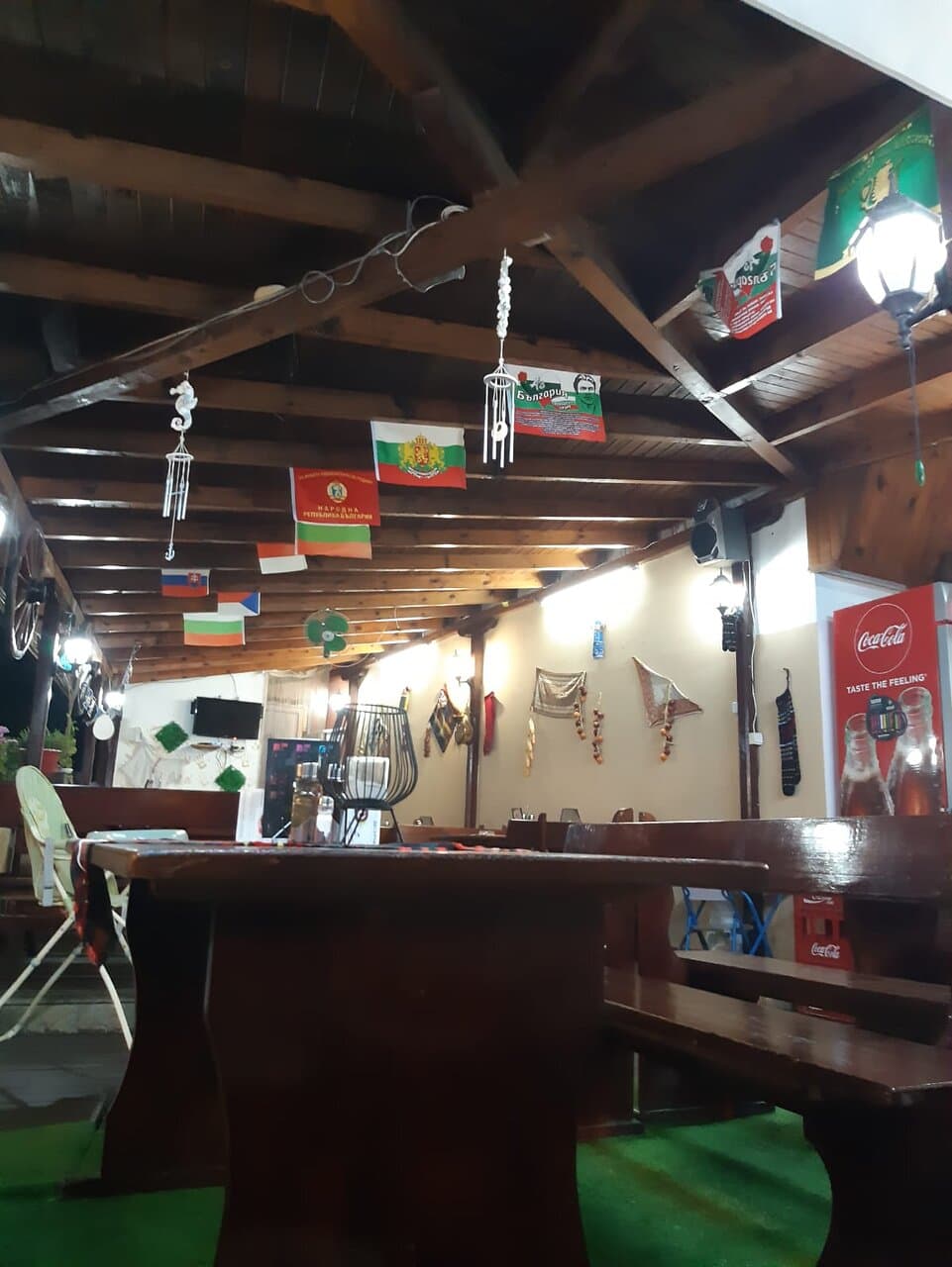 Excellent food, great service. Try the Selska Bohcha. Or anything else. You'll be pleasantly surprised