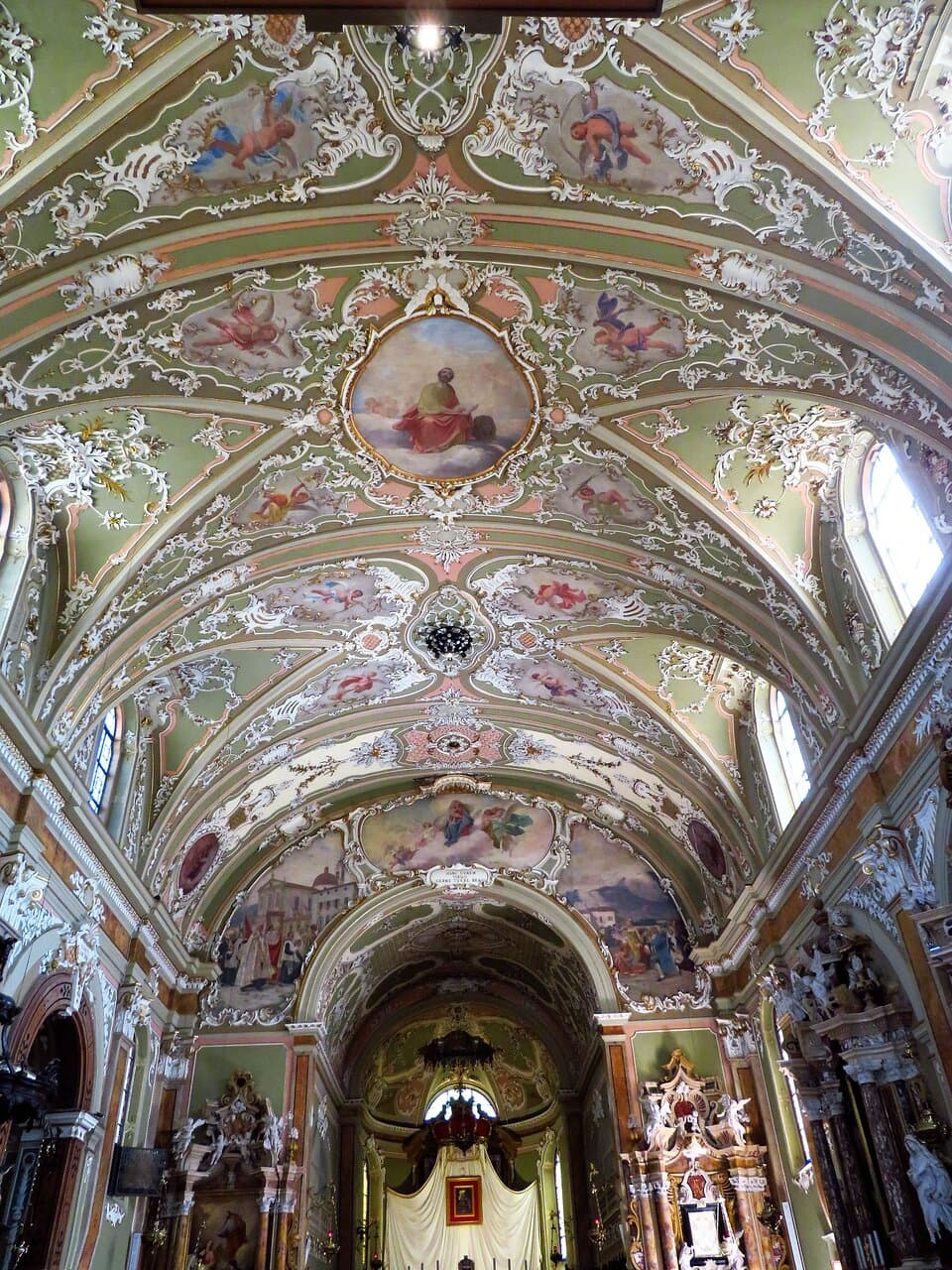 Le decorazioni della volta