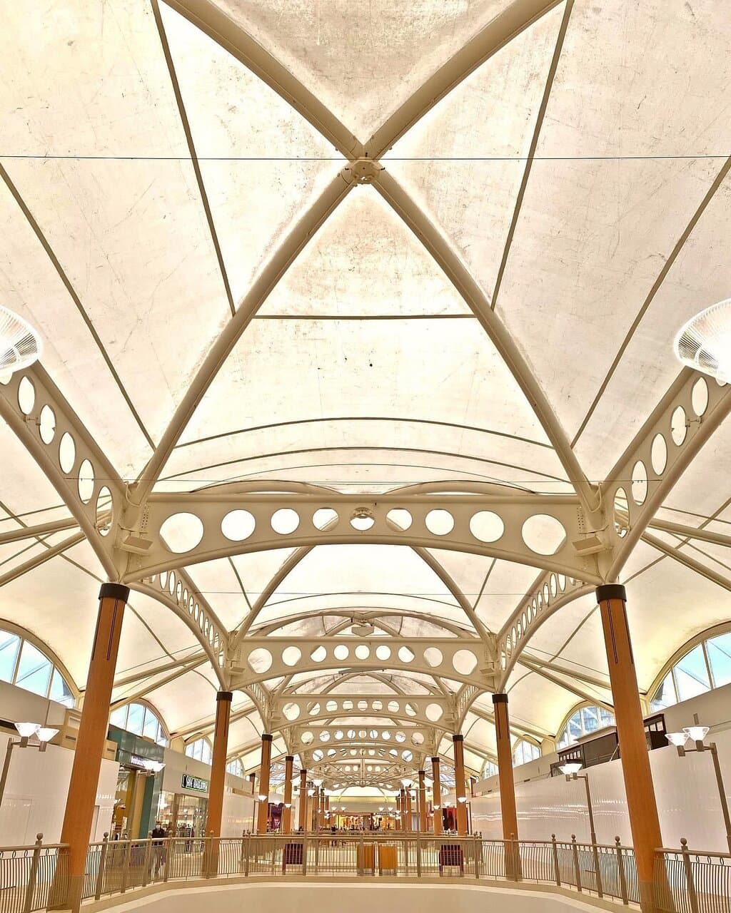 The Amazing Brentwood Mall