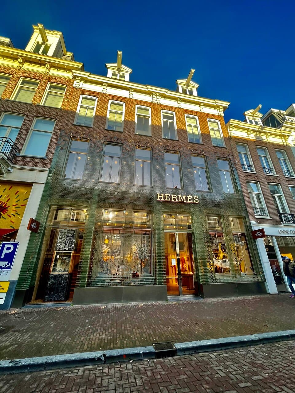 High-end shopping street......