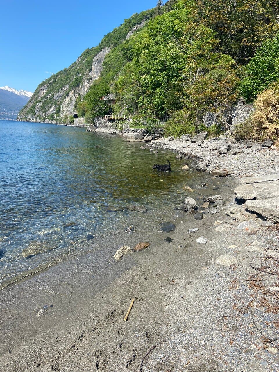 Steinig und nicht besonders sauber