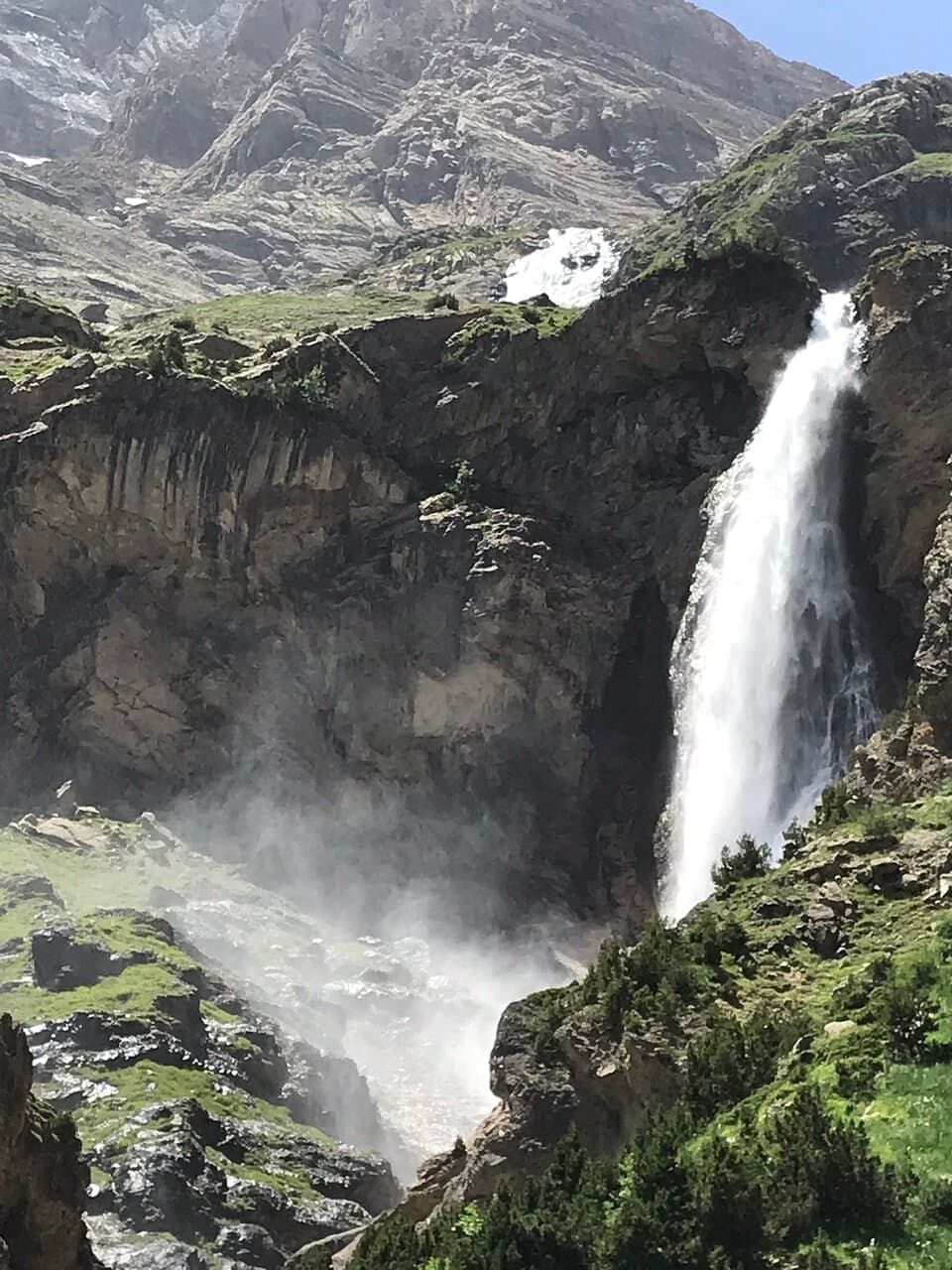 Pineta Cirque and Cinca Waterfall