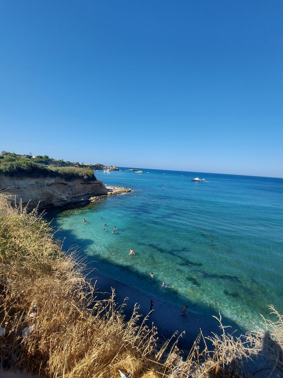 Sarandaris Coves
