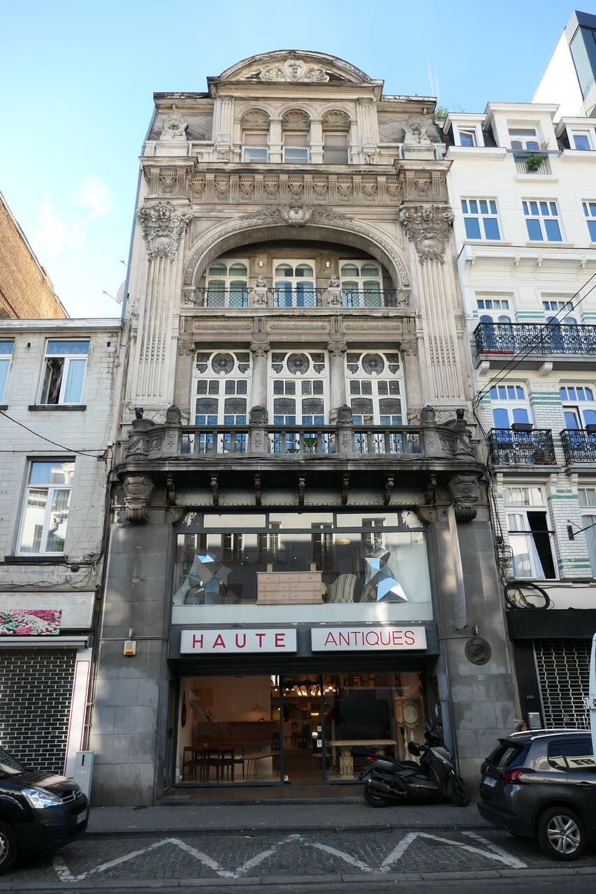 Brussels, Palais Minerve, former Cinema Rialto at rue Haute 205-207