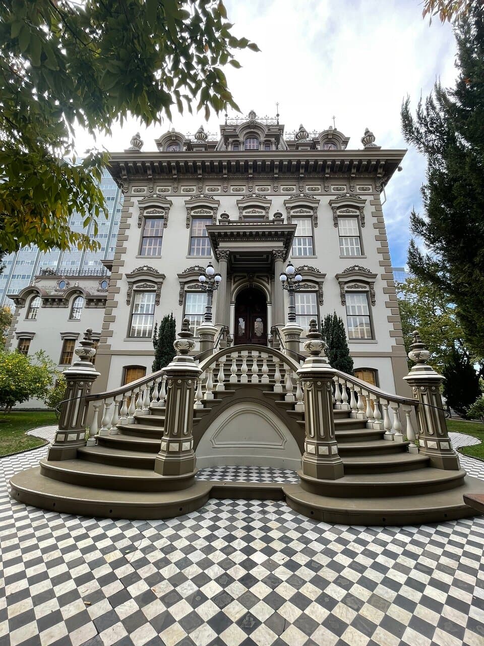 Leland Stanford Mansion State Historic Park