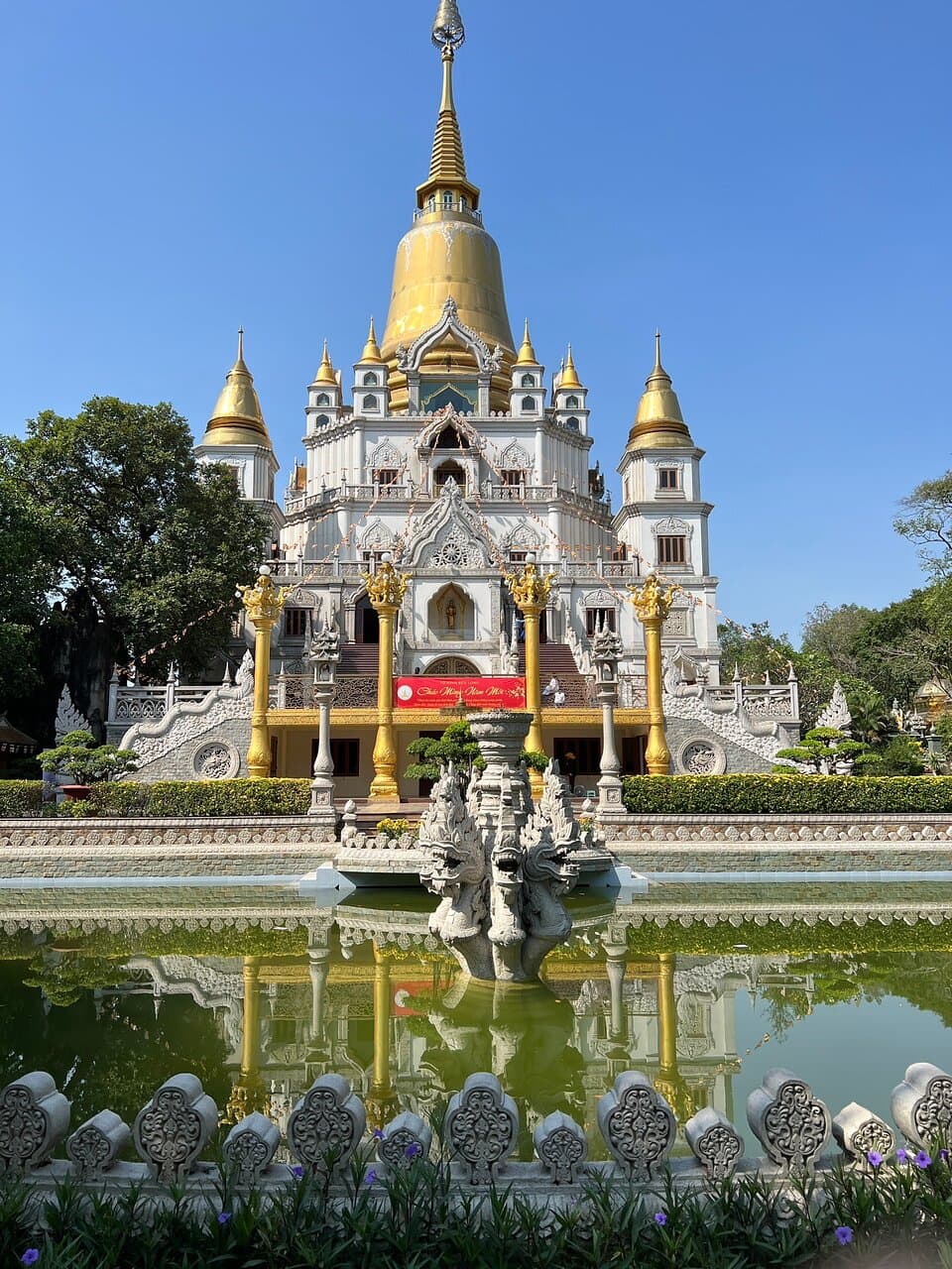 Buu Long Pagoda