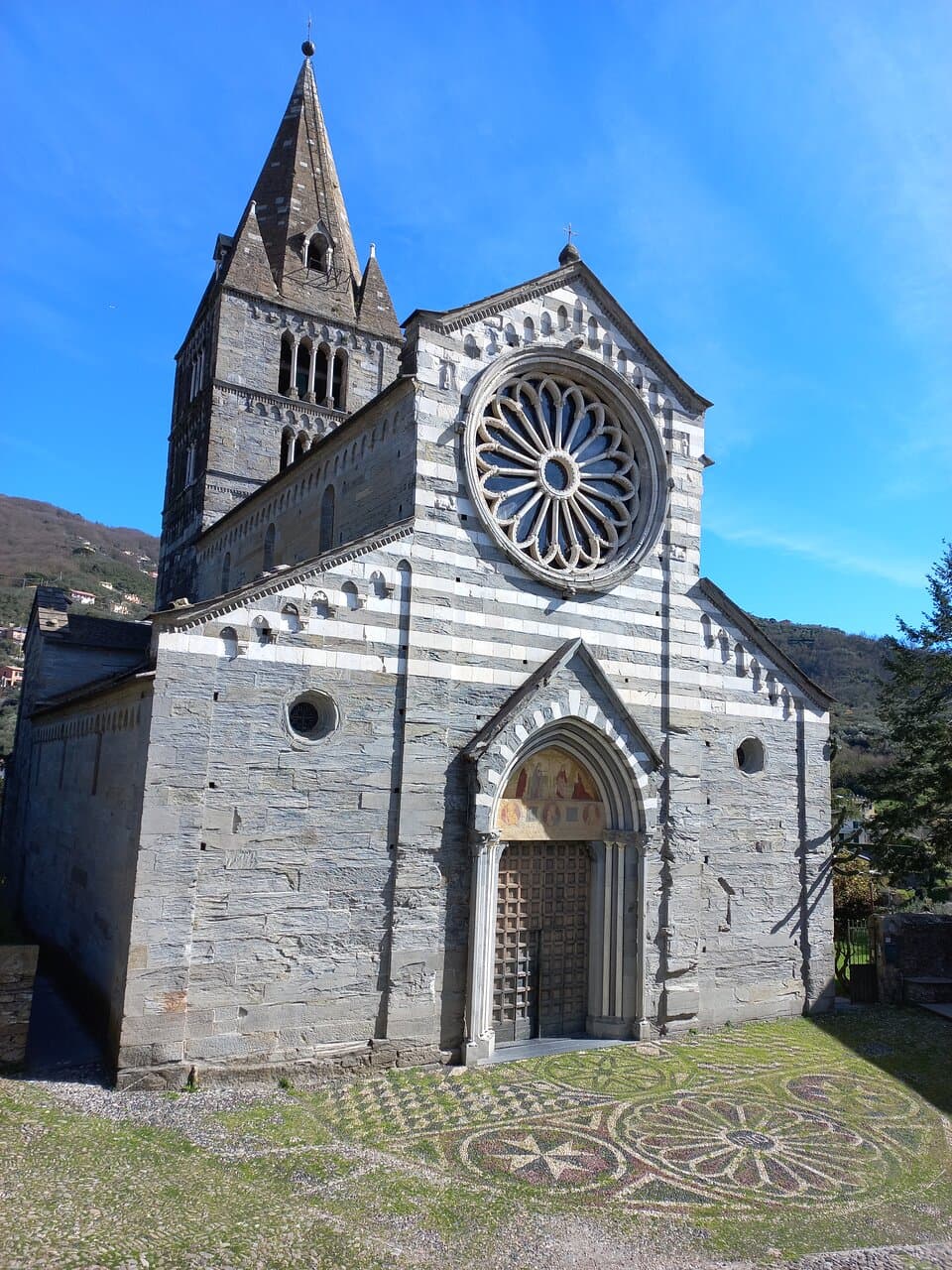 Basilica dei Fieschi. Cogorno. (15.3.23).