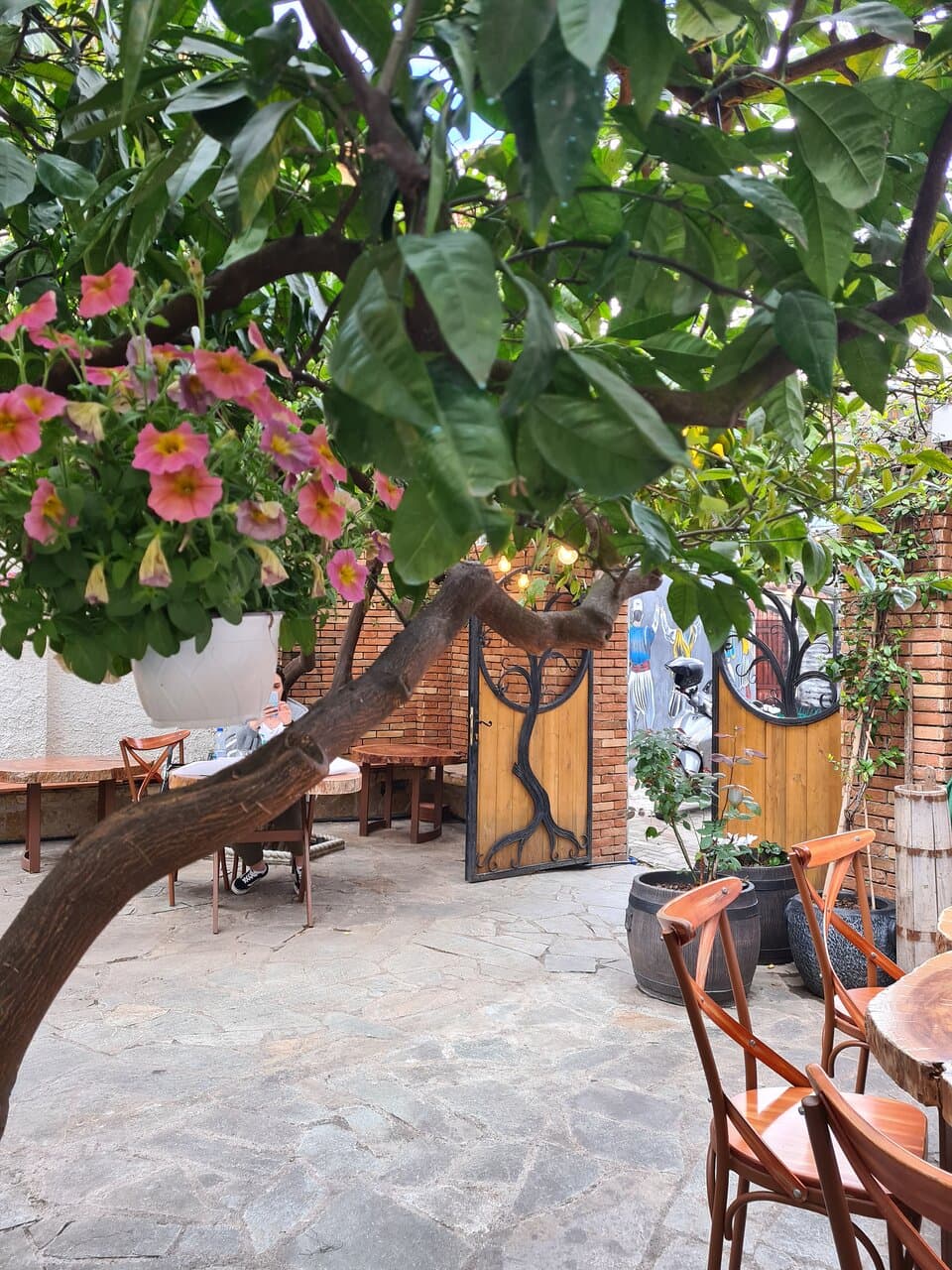 Oda - Traditional Albanian Restaurant