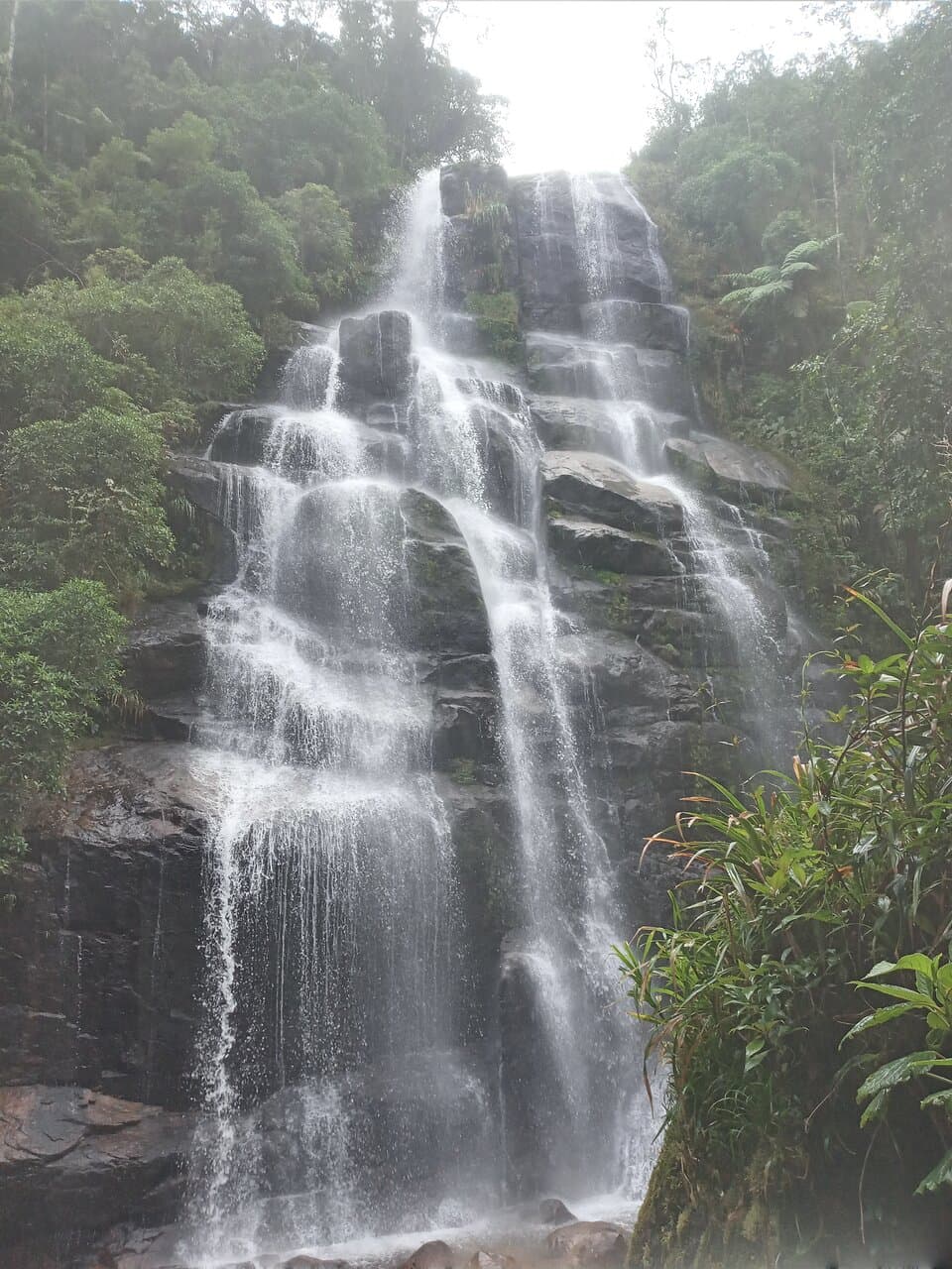 Cachoeira Véu de noiva,
Parque Nacional de itatiaia