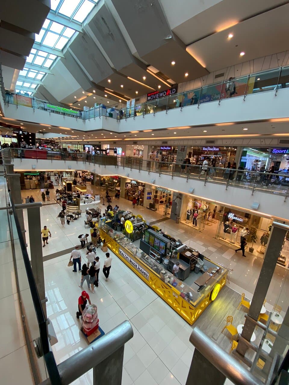 Robinsons Magnolia