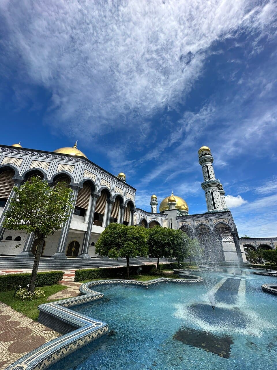 Jame' Asr Hassanil Bolkiah Mosque