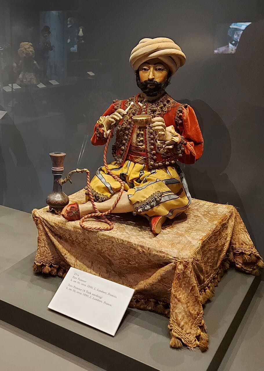 Museum of Dolls and Toys