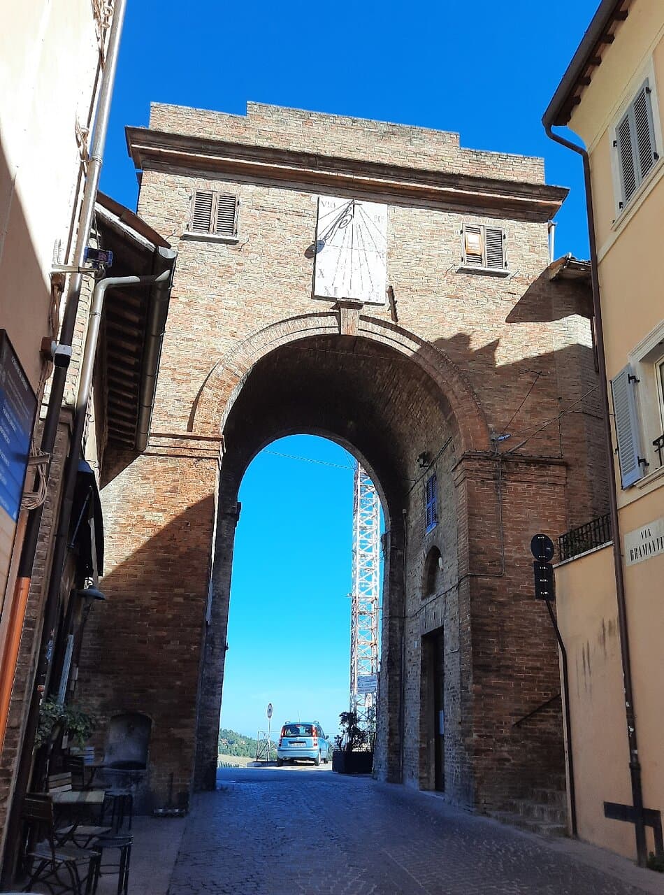 Porta Santa Lucia