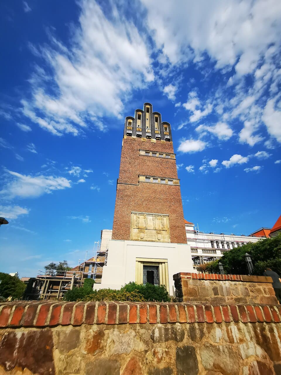 Really five fingers!