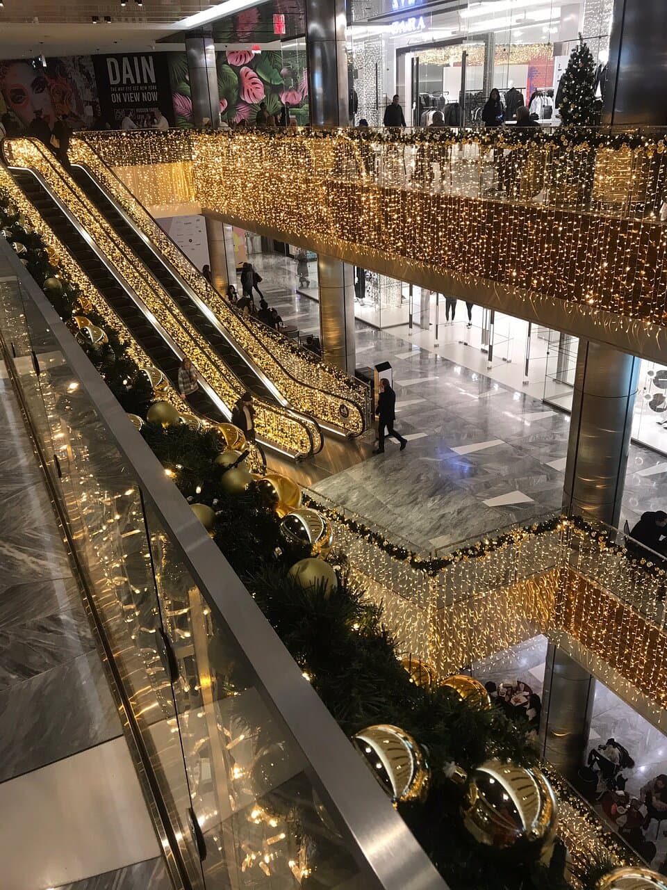 Explore the Shops at Hudson Yards