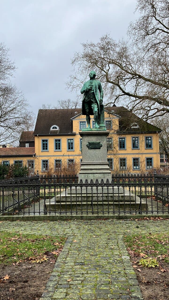 Lessing-Denkmal