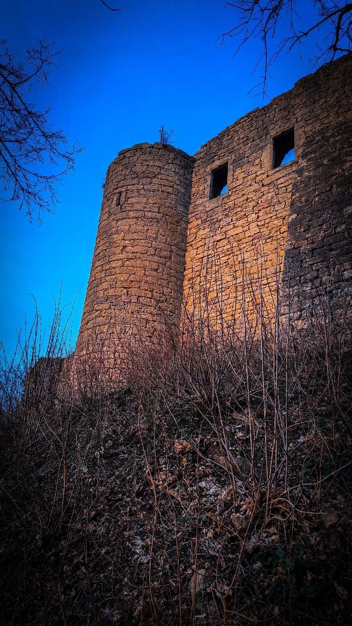 Kunitzburg im Sonnenuntergang