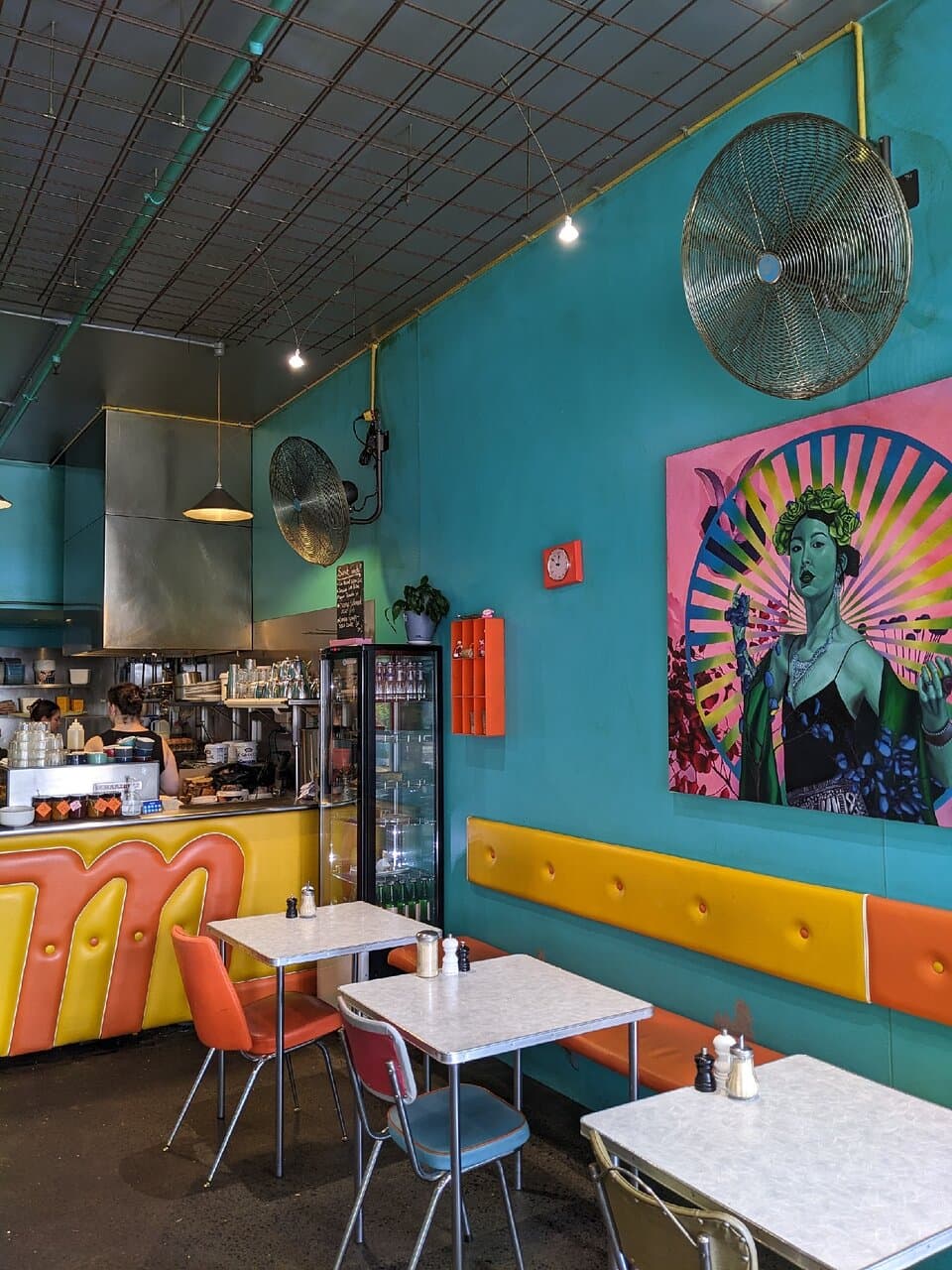 Machine Laundry Cafe