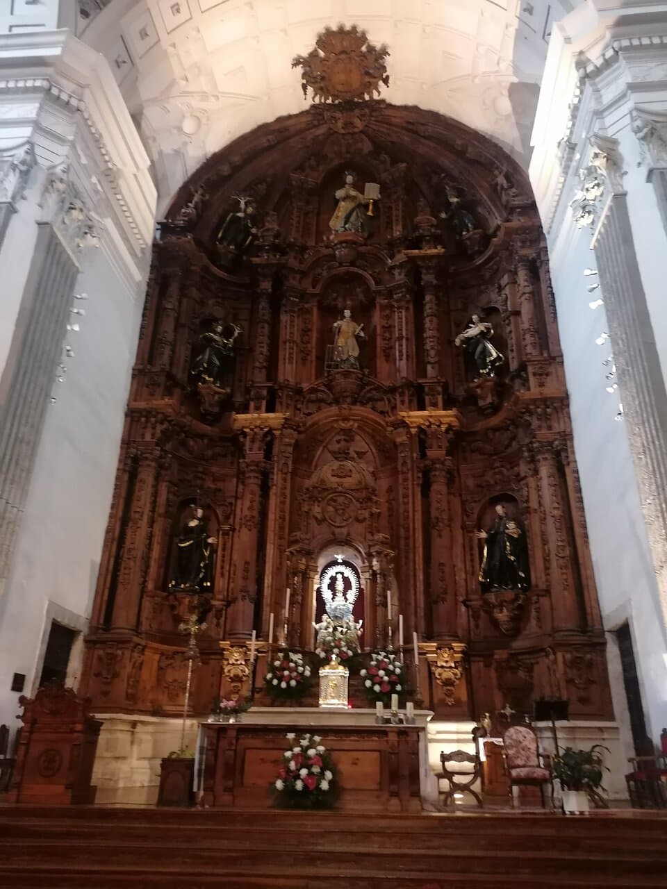 La iglesia.