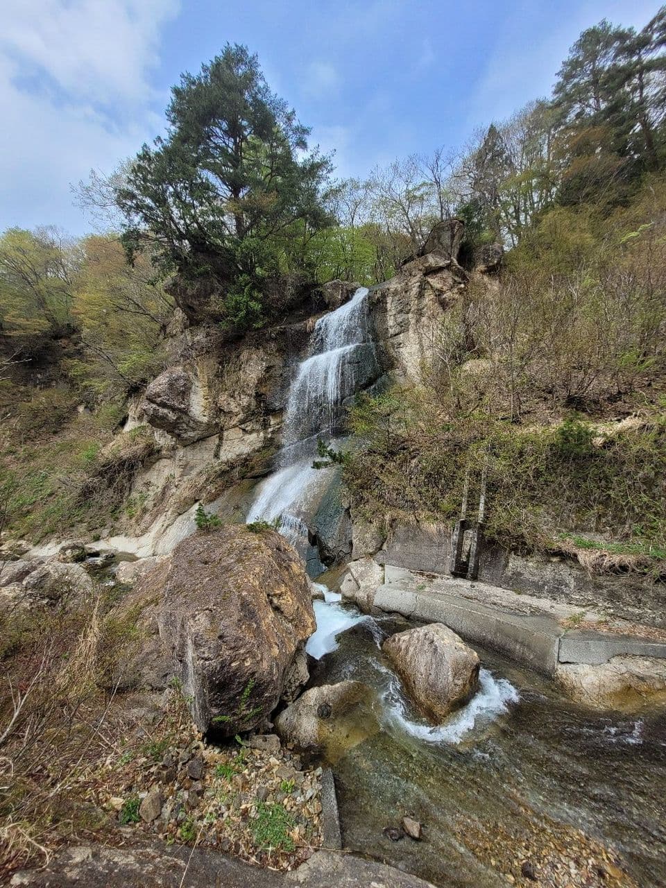 Omoshiroyama Gorge