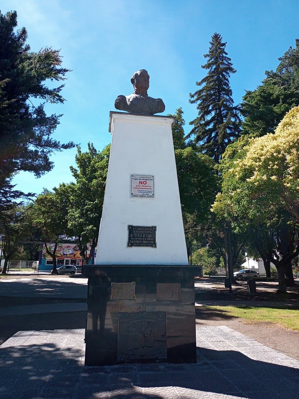 Plaza San Martín: Ciudad de Esquel, Provincia de Chubut- Argentina 2024.