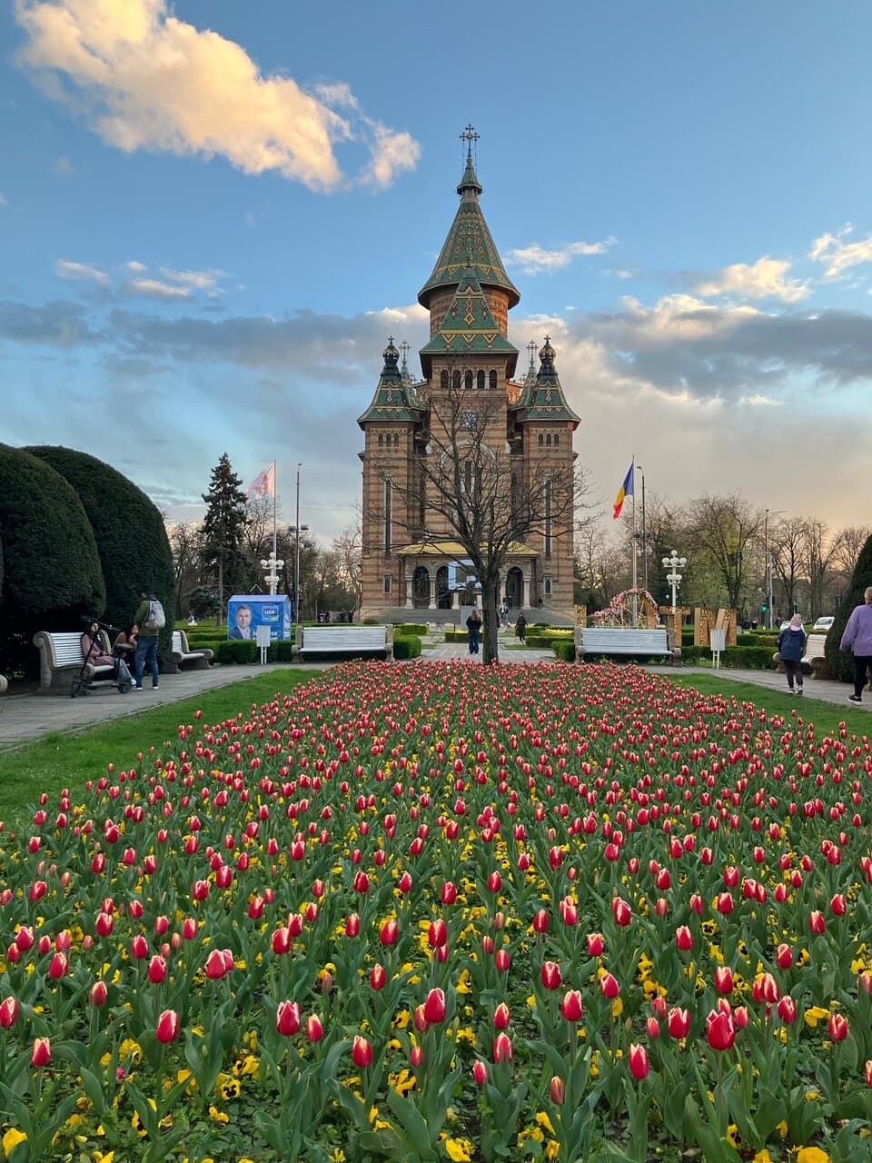 View towards the Cathedral at the end of Victoriei square. 