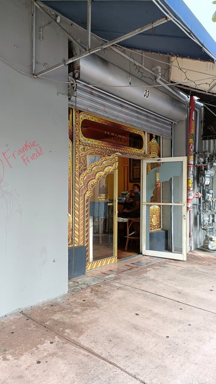 Rajas Indian Restaurant