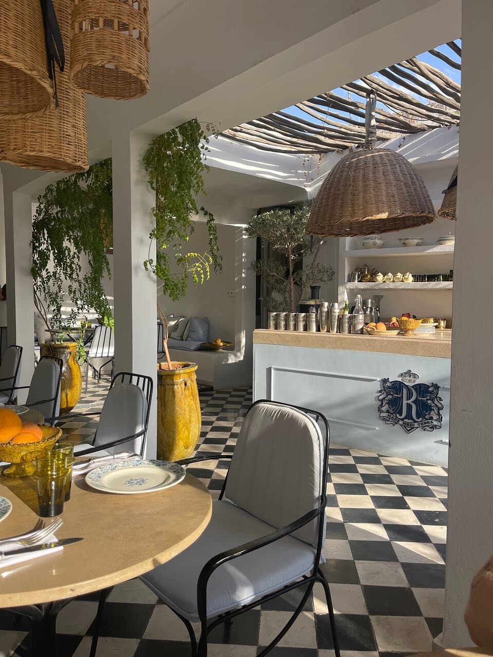 Maison Reine Mediterranean Rooftop Restaurant And Conceptstore