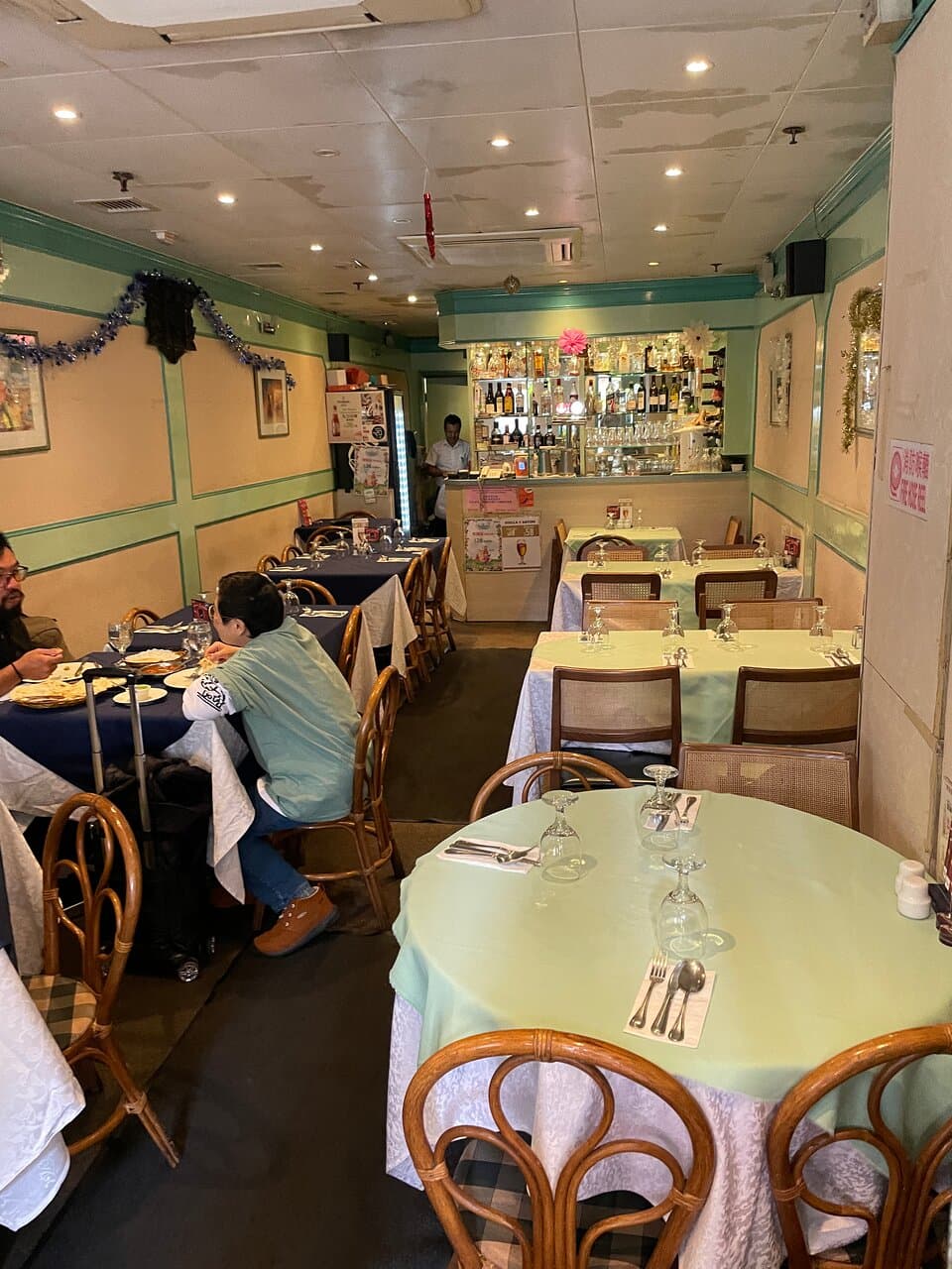 Curry King (Kowloon City) - seating