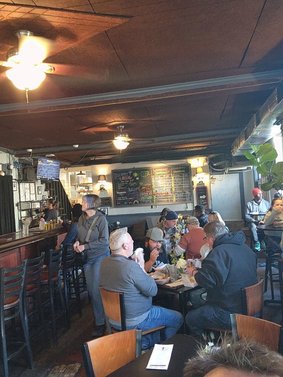 Four Pegs Smokehouse and Bar