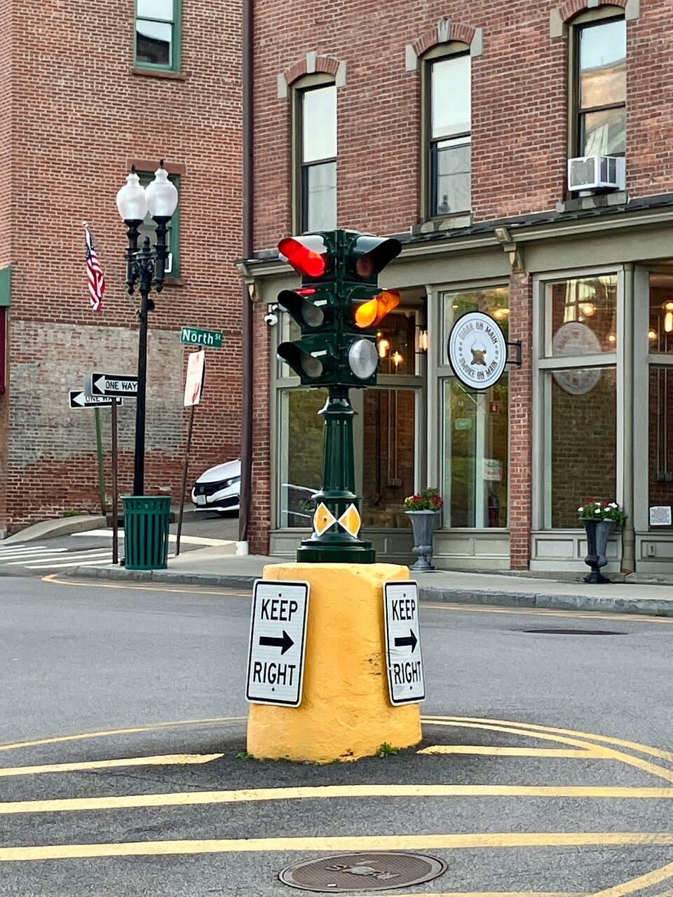 The City of Beacon should make this signal fully functional, at least just on weekends when there’s a lot of traffic, because it gets chaotic.