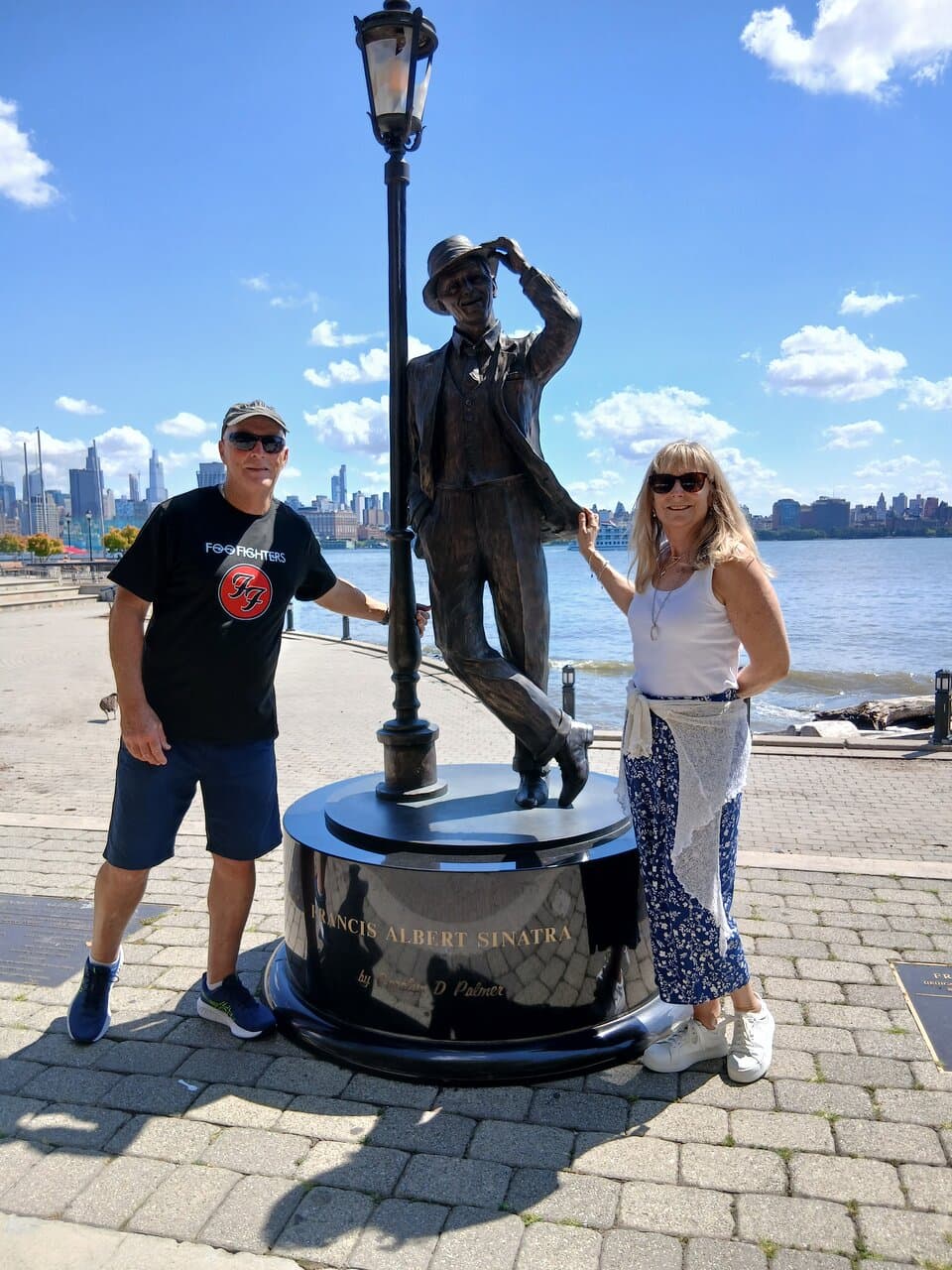 Frank Sinatra Statue