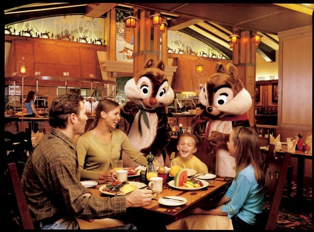 Dining at Storyteller's Cafe