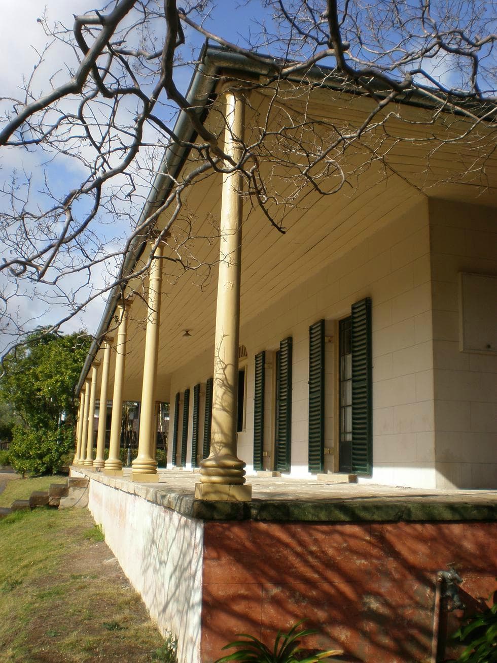 The front view of Experiment Farm Cottage