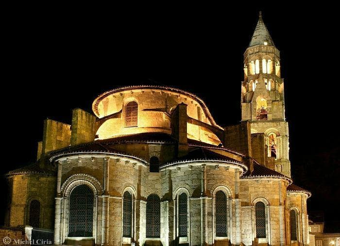 La Collégiale de Saint Léonard illuminée
