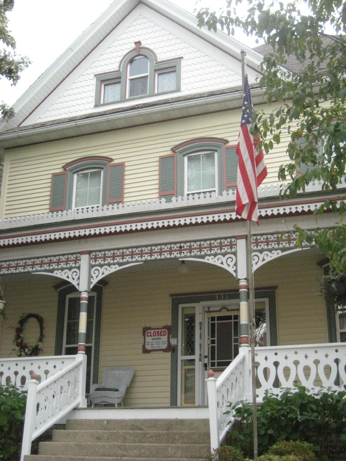 Dyer-Botsford Doll Museum