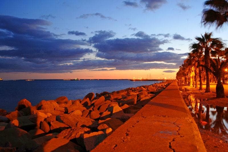 Molos Lakeside Promenade