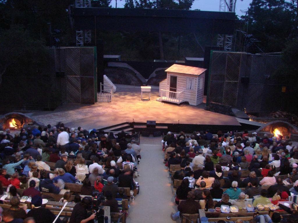 A full house gathers for Pacific Repertory Theatre's