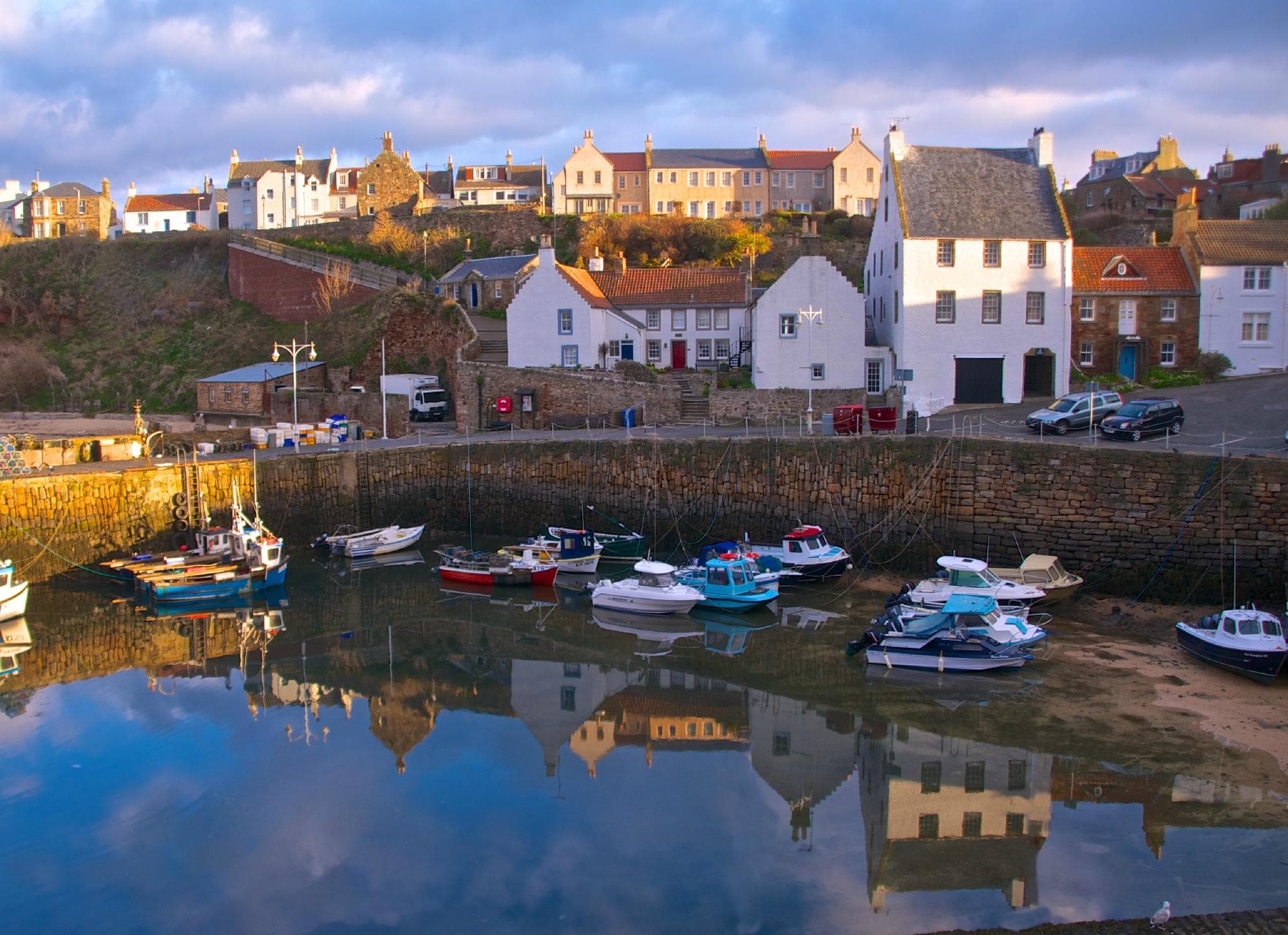 THE HARBOR- BEAUTIFUL AT FULL TIDE