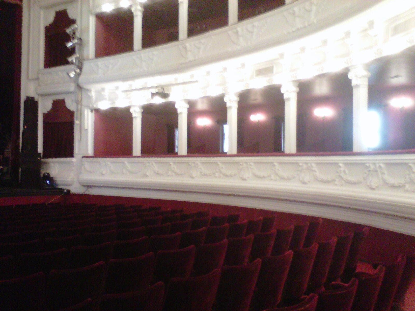 Platea y galerías