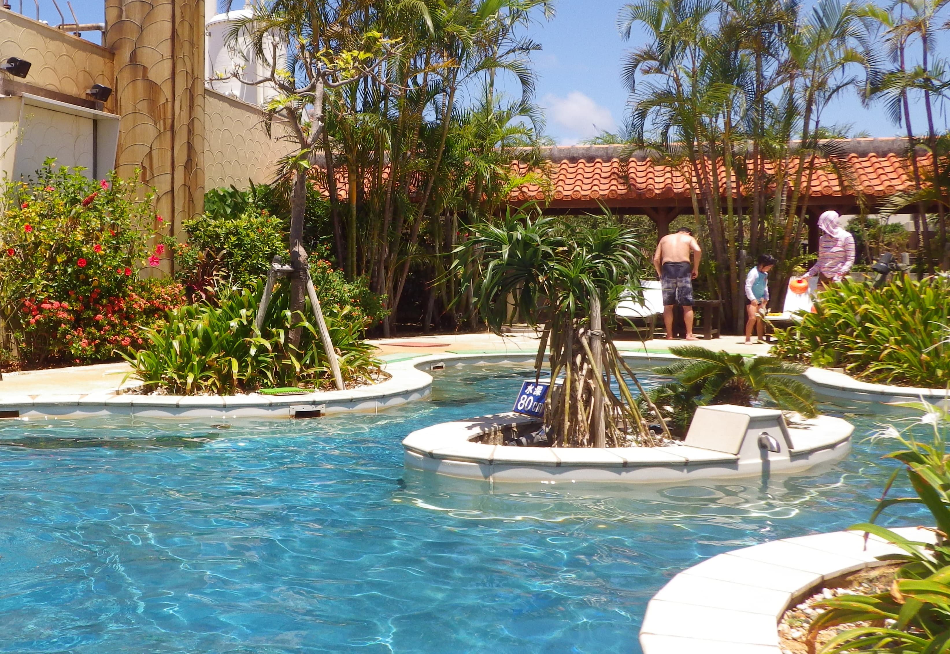 温泉水を使ったヒーリングプール