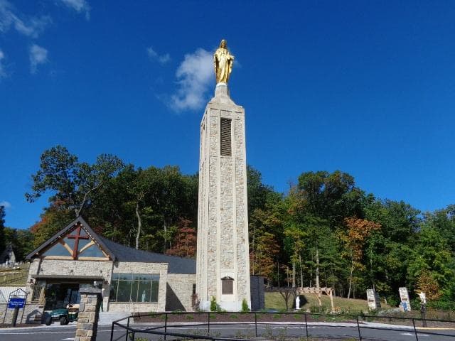 Statue