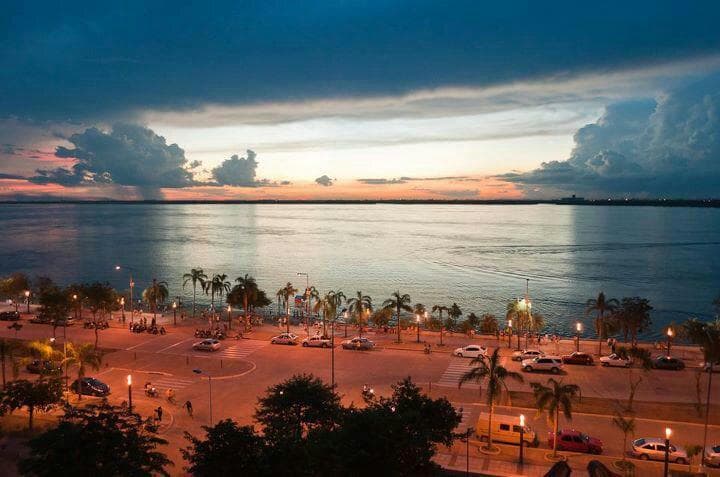 Tarde en la costanera