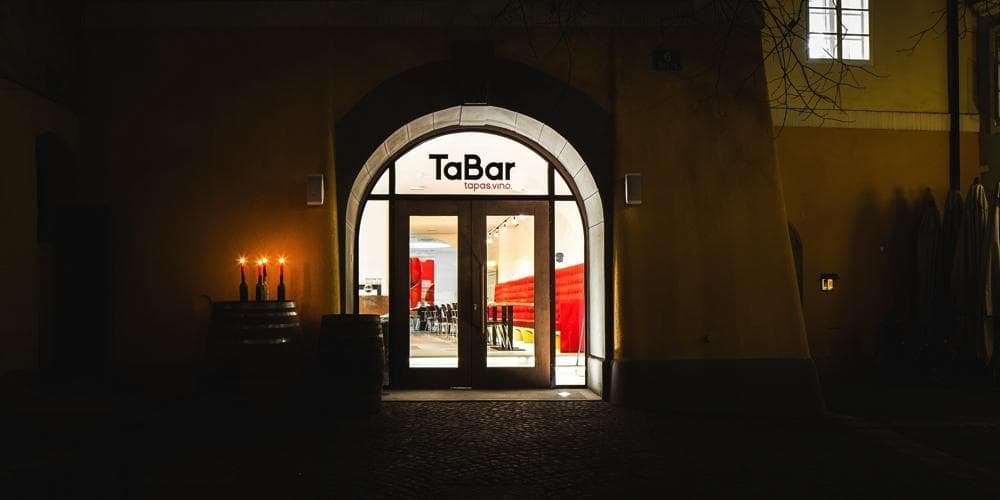 TaBar entrance